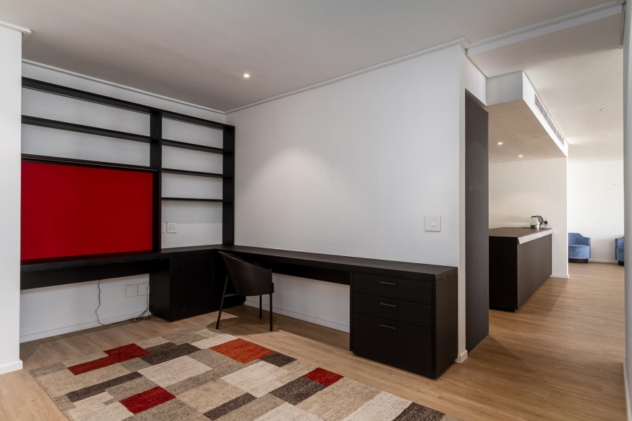 3 Bedroom Property for Sale in Mouille Point Western Cape